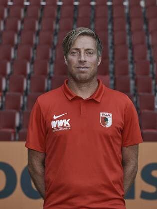 Michael Wimmer Co Coach FC Augsburg 1907 1 BL Portrait date 2018 2019