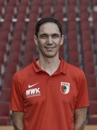 Dr Florian Elser Team Doctor FC Augsburg 1907 1 BL Portrait Date 2018 2019