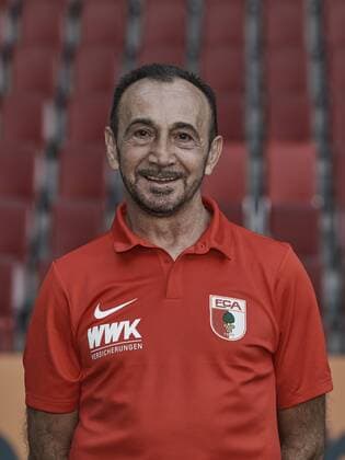 Salvatore Belardo Kit Manager FC Augsburg 1907 1 BL Portrait Date 2018 2019
