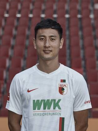 Dong Won Ji FC Augsburg 1907 1 BL Portrait Date 2018 2019