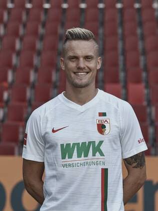 Philipp Max FC Augsburg 1907 1 BL Portrait date 2018 2019