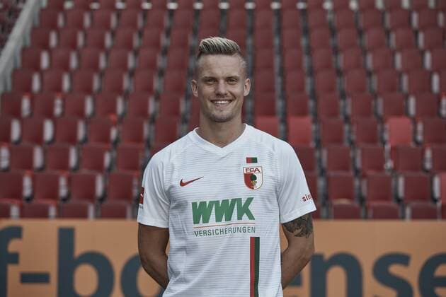 Philipp Max FC Augsburg 1907 1 BL Portrait date 2018 2019