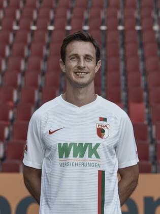 Christoph Janker FC Augsburg 1907 1 BL Portrait date 2018 2019
