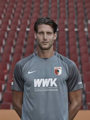 Fabian Giefer FC Augsburg 1907 1 BL Portrait date 2018 2019