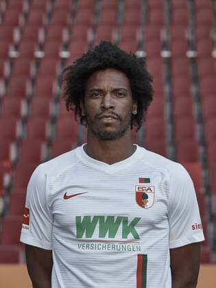 Caiuby Francisco da Silva; FC Augsburg 1907; 1.BL, Porträttermin 2018 2019, *** Caiuby Francisco da Silva FC Augsburg 1907 1 BL Portrait Date 2018 2019