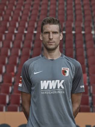 Andreas Luthe Goalkeeper FC Augsburg 1907 1 BL Portrait date 2018 2019