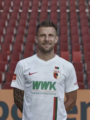 Daniel Baier FC Augsburg 1907 1 BL Portrait Date 2018 2019