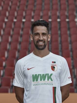 Rani Khedira FC Augsburg 1907 1 BL Portrait Date 2018 2019