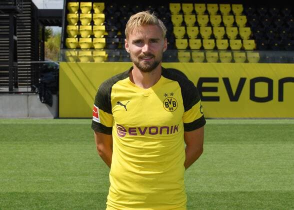 Marcel Schmelzer Borussia Dortmund 1 BL Portrait date 2018 2019 Team2