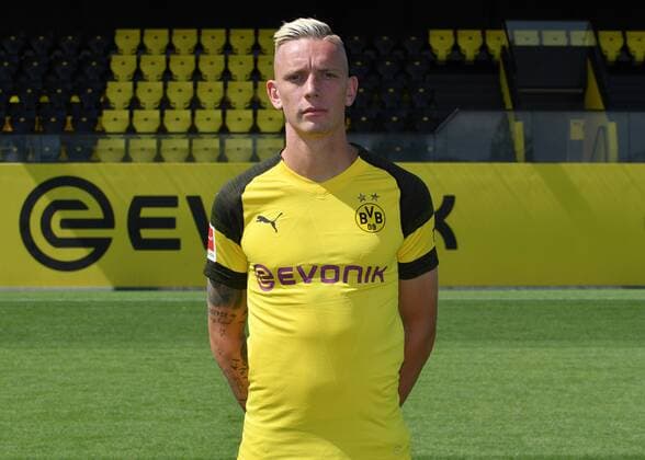 Marius Wolf Borussia Dortmund 1 BL Portrait Date 2018 2019 Team2