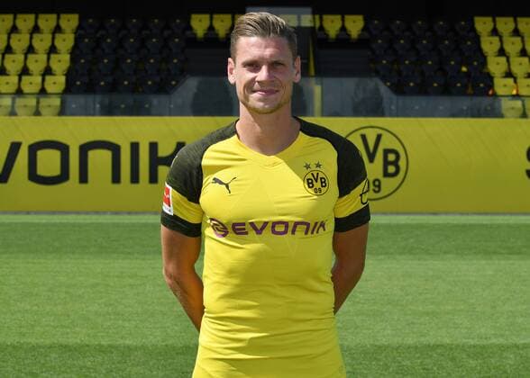 Lukasz Piszczek Borussia Dortmund 1 BL Portrait Date 2018 2019 Team2