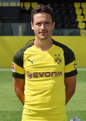 Thomas Delaney Borussia Dortmund 1 BL Portrait Date 2018 2019 Team2