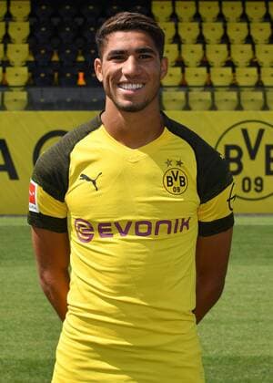 Achraf Hakimi Borussia Dortmund 1 BL Portrait Date 2018 2019 Team2