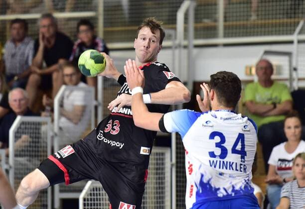 10 08 2018 Handball 1 Bundesliga DKB HBL Season 2018 2019 Friendly Match HC Erlangen HCE TV Großwallstadt OGo Nikolai Link 33 HC Erlangen HCE Jan Winkler 34 TV Großwallstadt