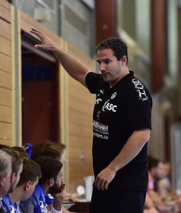 10 08 2018 Handball 1 Bundesliga DKB HBL Season 2018 2019 Friendly Match HC Erlangen HCE TV Großwallstadt OGo Florian Bauer Coach TV Großwallstadt conducts