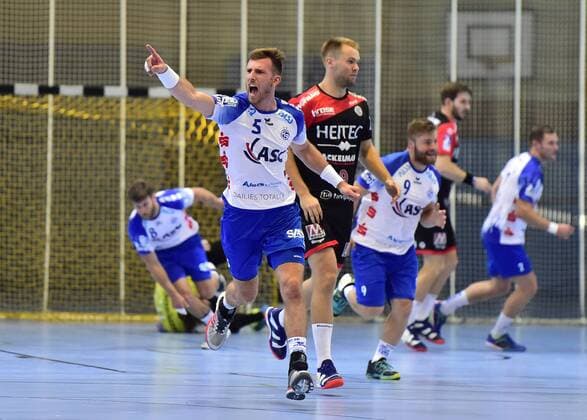 10 08 2018 Handball 1 Bundesliga DKB HBL season 2018 2019 Friendly Match HC Erlangen HCE TV Großwallstadt OGo Marcel Engels 5 TV Großwallstadt Jubel Freude