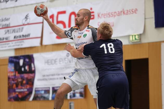 SC DHfK Leipzig vs. MHB Montpellier Handball Handball International Heide Cup 2018 10 08 18 Maximilian Janke No 13 SC DHfK Leipzig v Frederik Pettersson No 18 MHB Montpellier Handball xmmkx