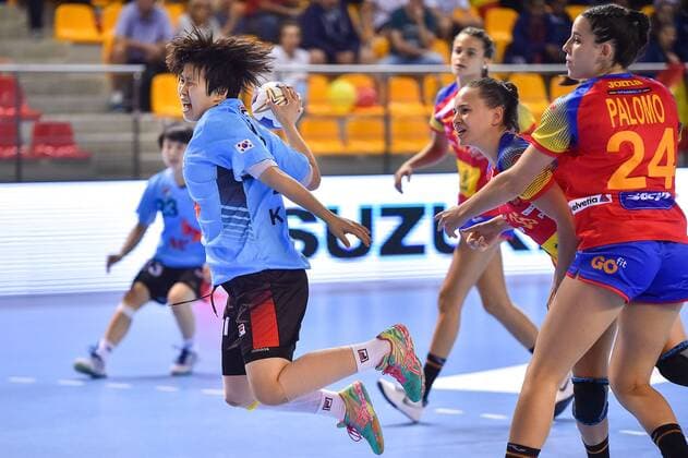 2018.08.11 Kielce Pilka reczna Mlodziezowe Mistrzostwa Swiata w Pilce Recznej Kobiet do lat 18 Hiszpania - Korea N z WOO Bitna Foto Lukasz Laskowski PressFocus 2018.08.11 Kielce Handball IHF Youth U18 Womens World Championship WM Weltmeisterschaft 2018 Spain v Korea WOO Bitna Credit: Lukasz Laskowski PressFocus NEWSPIX.PL --- Newspix.pl france out!  20180811LUK_068
