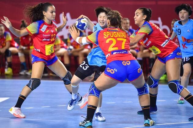 2018.08.11 Kielce Pilka reczna Mlodziezowe Mistrzostwa Swiata w Pilce Recznej Kobiet do lat 18 Hiszpania - Korea N z OH Yedam Foto Lukasz Laskowski PressFocus 2018.08.11 Kielce Handball IHF Youth U18 Womens World Championship WM Weltmeisterschaft 2018 Spain v Korea OH Yedam Credit: Lukasz Laskowski PressFocus NEWSPIX.PL --- Newspix.pl france out!  20180811LUK_083