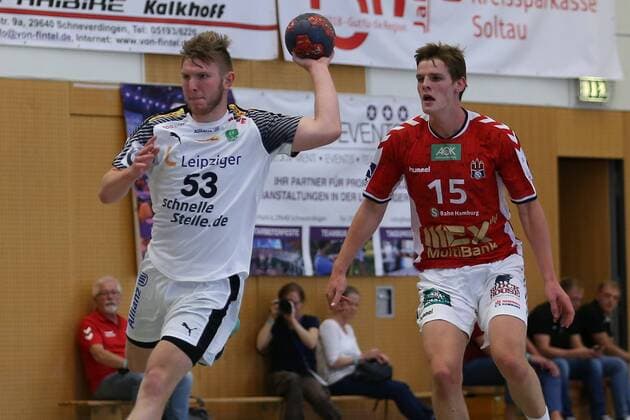 Handball Sportverein Hamburg SC DHfK Leipzig Handball Internationaler Heide Cup 2018 11 08 18 Jonas Hekmann Nr 53 SC DHfK Leipzig runs Dominik Axmann Nr 15 Handball Sport Verein Hamburg away xmmkx