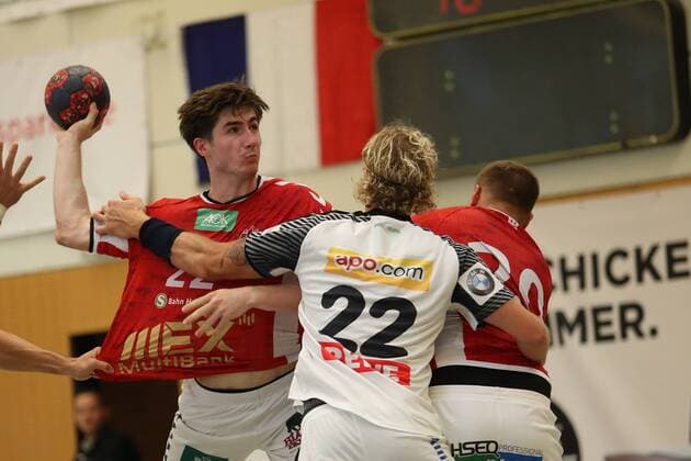 Philipp Bauer No. 22 Handball Sport Club Hamburg and Marius Fuchs No. 20 Handball Sport Club Hamburg against Steve Baumgaertner No. 22 SC DHfK Leipzig Schneverdingen Germany Copyright: xAgentur54Gradx xSpeedphotosx