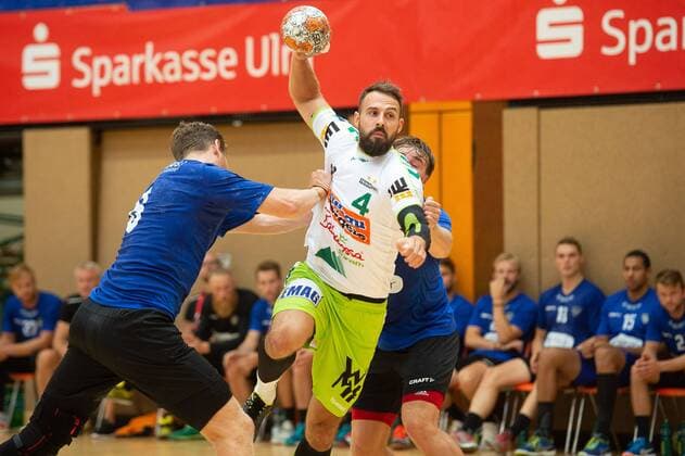 8 Jonas Tidemand Ribe Esbjerg HH 4 Tim Keule Frisch On Goeppingen Ribe Esbjerg HH vs. HBC Nantes Sparkassencup 2018 Handball Men Handboldligaen Ligue Nationale de Handball 11 08 2018 GER Sparkassen Cup 2018 Ehingen Handball 11 08 2018 Ehingen Copyright: xEIBNER Michael_Schmidtx EP_MST