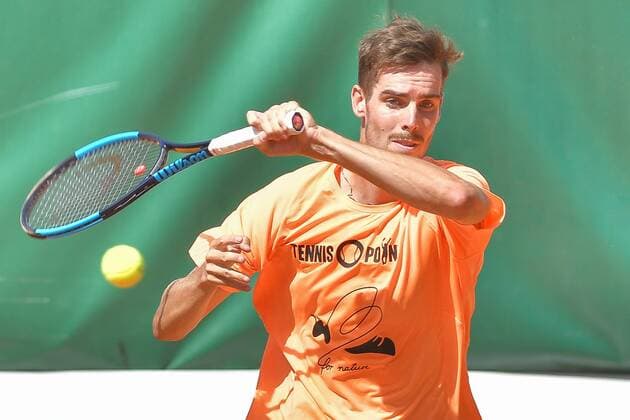 12 08 2018 GER Allpresan Rochus Club BL vs Badwerk Gladbacher HTC 12 08 2018 GER Allpresan Rochusclub BL Team vs Badwerk Gladbacher HTC pictured Moraing Mats GER on forehand strike nph Mauelshagen nph00321