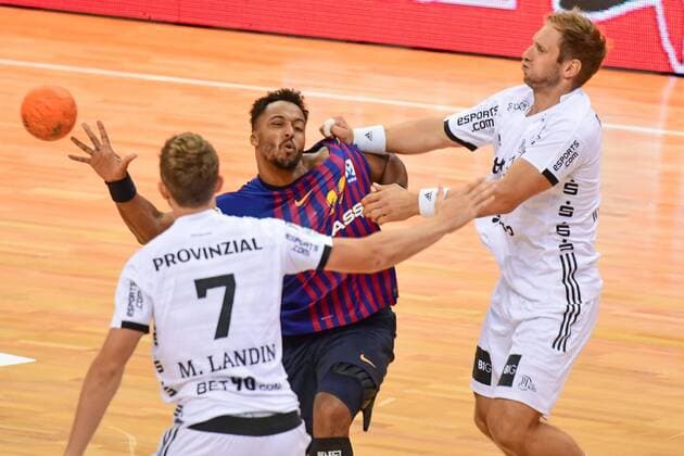 Germany Hamburg Barclaycard Arena Handball Heroes of Handball THW Kiel FC Barcelona Magnus Landin Steffen Weinhold THW Thimothey N Guessan FC B