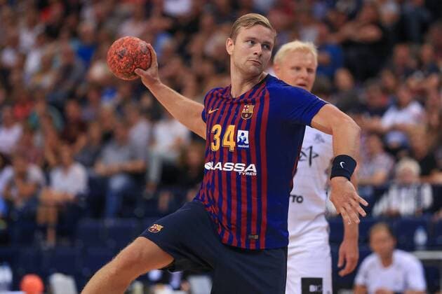 Germany Hamburg Barclaycard Arena Handball Heroes of the Handball THW Kiel FC Barcelona Seven-Meter THW Aron Palmarsson FC B
