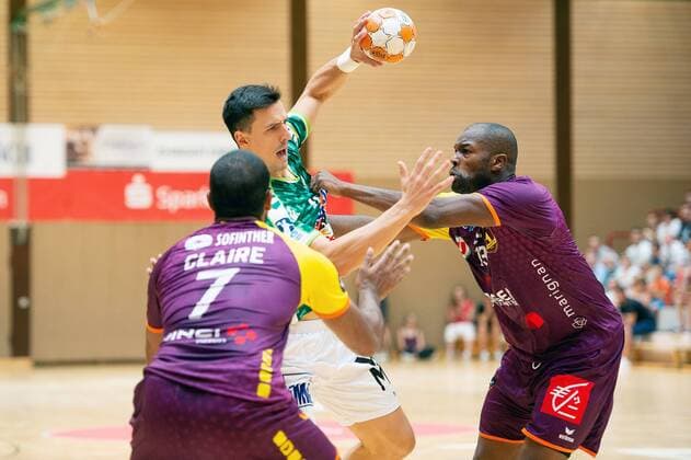 42 Nemanja Zelenovic Frisch Auf Göppingen 7 Nicolas Claire HBC Nantes 13 Rock Feliho HBC Nantes HBC Nantes vs Frisch Auf Göppingen Sparkassencup 2018 Handball Men 1 Bundesliga Ligue Nationale de Handball 12 08 2018 Sparkassen Cup Ehingen 2018 12 08 2018 Ehingen Copyright: xEIBNER Michael_Schmidtx EP_MST