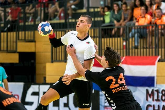 11 08 2018 Josef Welser Sports hall Tulln on the Danube AUT EHF M18 Championship 2018 Netherlands vs Bulgaria in the picture Valentin Mitev BUL during the EHF M18 Championship 2018 Match between the Netherlands and Bulgaria at the Josef Welser sports hall Tulln on the Danube Austria on 2018 08 11 Tulln at the Donau  EX_PUC
