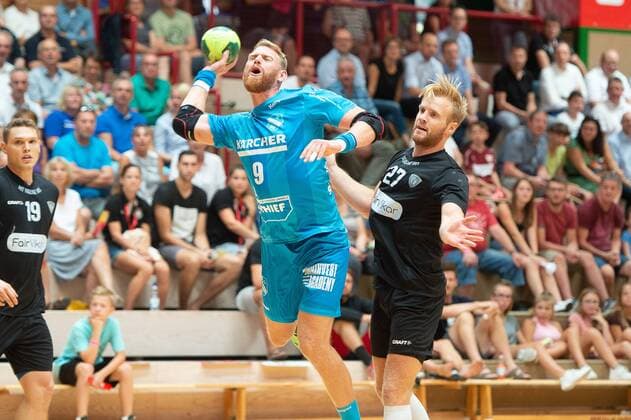 9 Manuel Späth TVB 1898 Stuttgart 27 Gunnar Stein Jonsson Ribe Esbjerg HH TVB 1898 Stuttgart vs Ribe Esbjerg HH Sparkassencup 2018 Handball Men Handboldligaen 1 Bundesliga 12 08 2018 Sparkassen Cup Ehingen 2018 12 08 2018 Ehingen Copyright: xEIBNER Michael_Schmidtx EP_MST
