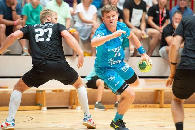 77 David Schmidt TVB 1898 Stuttgart TVB 1898 Stuttgart vs Ribe Esbjerg HH Sparkassencup 2018 Handball Men Handboldligaen 1 Bundesliga 12 08 2018 Sparkassen Cup Ehingen 2018 12 08 2018 Ehingen Copyright: xEIBNER Michael_Schmidtx EP_MST