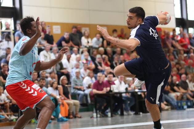 MHB Montpellier vs Füchse Berlin Handball International Heide Cup 2018 12 08 18 Mathieu Grebille No 10 MHB Montpellier Handball against Wael Jallouz Fuechse Berlin 42 xmmkx