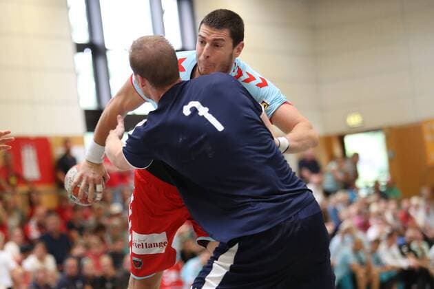 MHB Montpellier vs Füchse Berlin Handball Internationaler Heide Cup 2018 12 08 18 Mijajlo Marsenic Nr 93 Fuechse Berlin v Jonas Truchanovicius Nr 07 MHB Montpellier Handball xmmkx