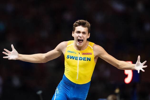 180812 Armand Duplantis of Sweden celebrates clearing 6 meters in the mens pole vault final during the European Athletics Championships on August 12, 2018 in Berlin Photo Vegard Wivestad Grott BILDBYRAN Code VG 170206  Copyright: VEGARDxWIVESTADxGRoTT BB180812ZL003