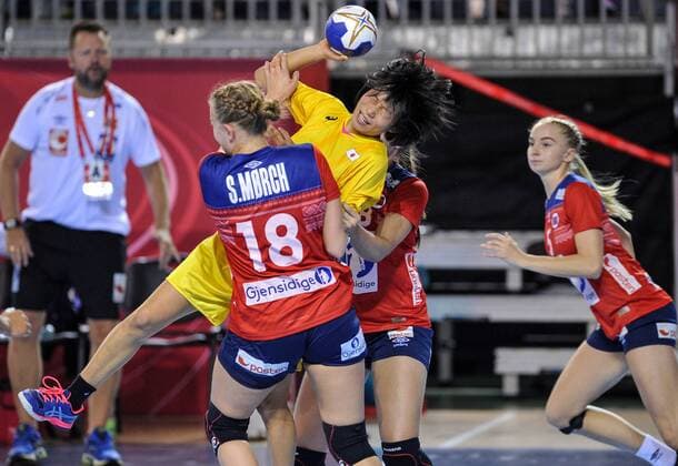 2018.08.12 Kielce Pilka reczna Mlodziezowe Mistrzostwa Swiata w Pilce Recznej Kobiet do lat 18 Japonia - Norwegia N z Foto Rafal Rusek PressFocus 2018.08.12 Kielce Handball IHF Youth U18 Womens World Championship WM Weltmeisterschaft 2018 Japan - Norway Credit: Rafal Rusek PressFocus NEWSPIX.PL --- Newspix.pl FRANCE OUT!  20180812PF_RR130