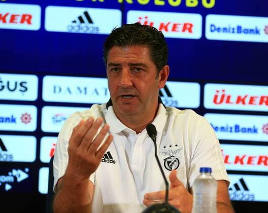 Benfica s Football Team Coach Rui Vitoria gives a press conference PK Pressekonferenz on the eve of the team s a day before their UEFA Champions League qualification second leg match against Fenerbahce on August 13 , 2018 in Istanbul , Turkey. 