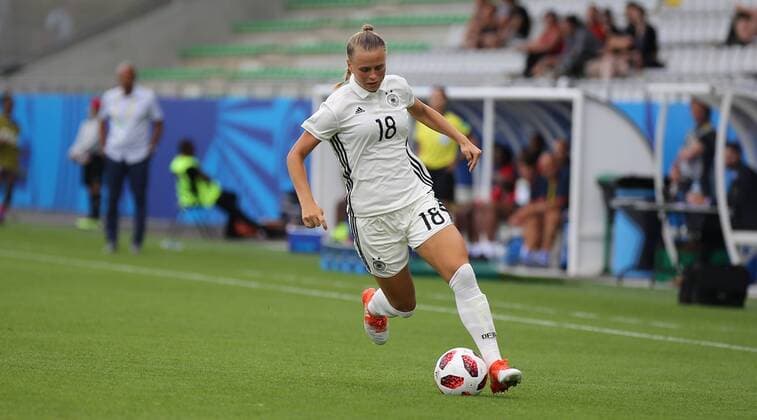 13 08 2018 xcex France Vannes Football Womens Football DFB FIFA U20 Womens World Cup U 20 Womens World Cup Germany Haiti Klara Buehl Germany Freisteller