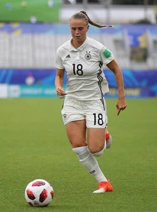 13 08 2018 xcex France Vannes Football Womens Football DFB FIFA U20 Womens World Cup U 20 Womens World Cup Germany Haiti Klara Buehl Germany Freisteller