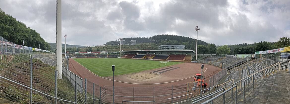 The Leimbachstadion view from the Gaesteblock Heimstaette of Sportfreunde Siegen in this stadium takes place on 18 08 2018 the DFB cup match of the 1 main round between TuS Erndtebrueck Hamburger SV Soccer Oberliga Westfalen Leimbachstadion Sportfreunde Siegen on 14 08 2018 in Siegen Germany