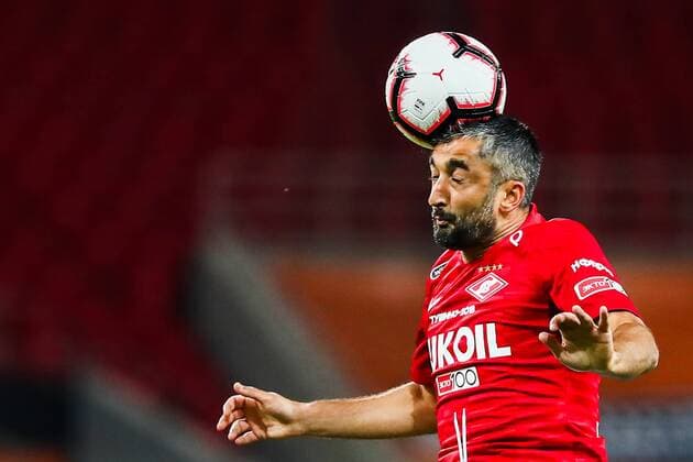 MOSCOW, RUSSIA - AUGUST 14, 2018: Spartak Moscowâ€™s Alexander Samedov heads the ball in their 2018-19 UEFA Champions League third qualifying round match against PAOK Thessaloniki at Moscow s Otkritie Arena. Anton Novoderezhkin TASS  TS08CC47