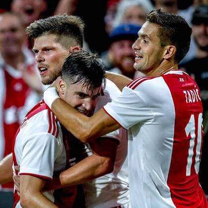 Sport Bilder des Tages AMSTERDAM, 14-08-2018 , Johan Cruyff-Arena , football season 2018 2019, UEFA Champions League third qualifying round, 2nd leg , Ajax player Klaas Jan Huntelaar (L) celebrating the 1-0 with Ajax player Nico Tagliafico (L) and Ajax player Dusan Tadic (R) during the game Ajax - Standard Luik Ajax - Standard Luik  x2399167x