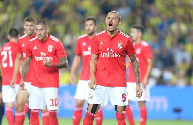 Benfica s Ljubomir Fejsa during Fenerbahce - Benfica UEFA Champions League Third Qualifying Round Second Game at Ulker Stadium in Istanbul, Turkey, 14th of August, 2018.  Copyright: TolgaxAdanali 16086798