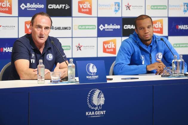 Gent s head coach Yves Vanderhaeghe and Gent s Vadis Odjidja-Ofoe pictured during a press conference PK Pressekonferenz of Belgian first division soccer team KAA Gent, Wednesday 15 August 2018 in Gent, ahead of the return leg of the third qualification game of KAA Gent in the Europa League competition, against Poland club Jagiellonia Bialystok, Tomorrow. BRUNOxFAHY  x05406101x