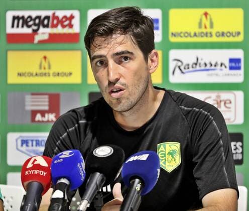 SOCCER - EL, Larnaca vs Sturm LARNACA,CYPRUS, 15.AUG.18 - SOCCER - UEFA Europa League, AEK Larnaka vs SK Sturm Graz, preview, press conference PK Pressekonferenz Larnaca. Image shows the press conference with head coach Andoni Iraola Sagarna (Larnaca). GEPAxpictures xM.xOberlaender