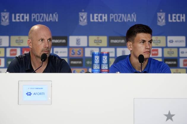 Genk s head coach Philippe Clement and Genk s Joakim Maehle pictured during the press conference PK Pressekonferenz of Belgian first division soccer team KRC Genk, Wednesday 15 August 2018 in Poznan, Poland, ahead of the return leg of the third qualification game of Genk in the Europa League competition, against Poland club Lech Poznan, tomorrow. YORICKxJANSENS  x05406517x