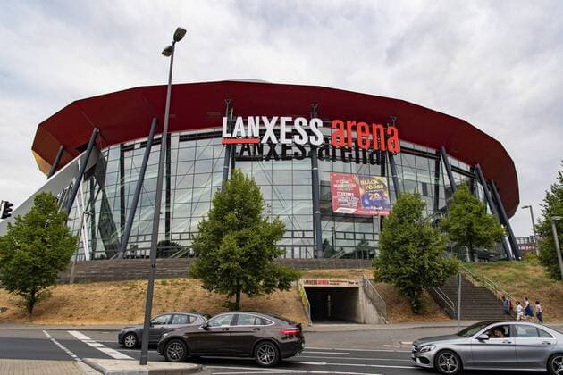 180815 Exterior of the Lanxess Arena in front of the Cologne Cup on August 15, 2018 in Cologne  Copyright: LUDVIGxTHUNMAN BB180815LT002
