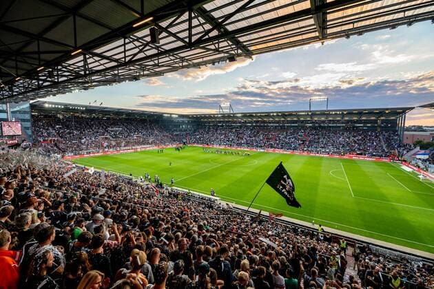 Hamburg 10 August 2018 Football 2 Bundesliga 2018 19 FC St Pauli SV Darmstadt 98 Overview of the Hamburg Millerntor Stadium Home ground of FC St Pauli DFL REGULATIONS PROHIBIT ANY USE OF PHOTOGRAPHS AS IMAGE SEQUENCES AND OR QUASI-VIDEO.