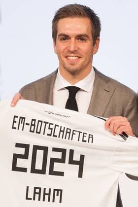 Lahm wins the bid for the 2024 EM Organizational Leader Archive Photo Phillip LAHM DFB Honorary Captain as Ambassador The face of the bid for the European Championship 2024 Presentation EM 2024 Extraordinary DFB Bundestag on 08 12 2017 in Frankfurt Germany oÂ